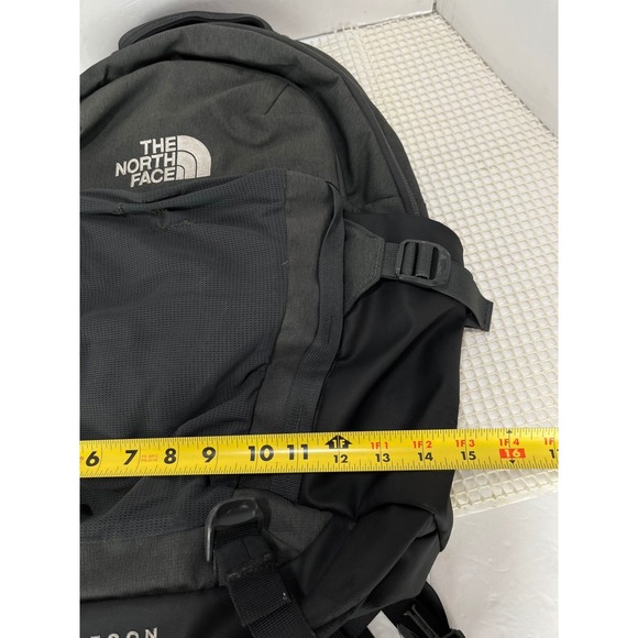 The North Face Recon Backpack Gray Black Travel Bag - Picture 9 of 14